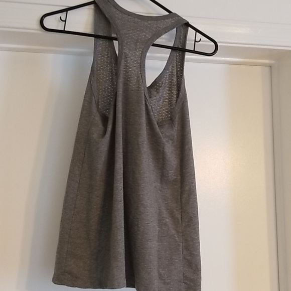 Grey tank top - Picture 2 of 3